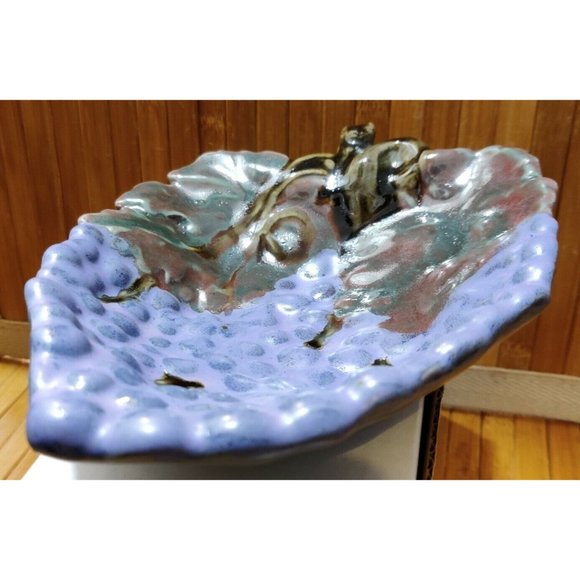 Vintage Studio Art Pottery Majolica Style Grape Leaf Trinket Dish 8.25x6" Signed - Picture 3 of 10